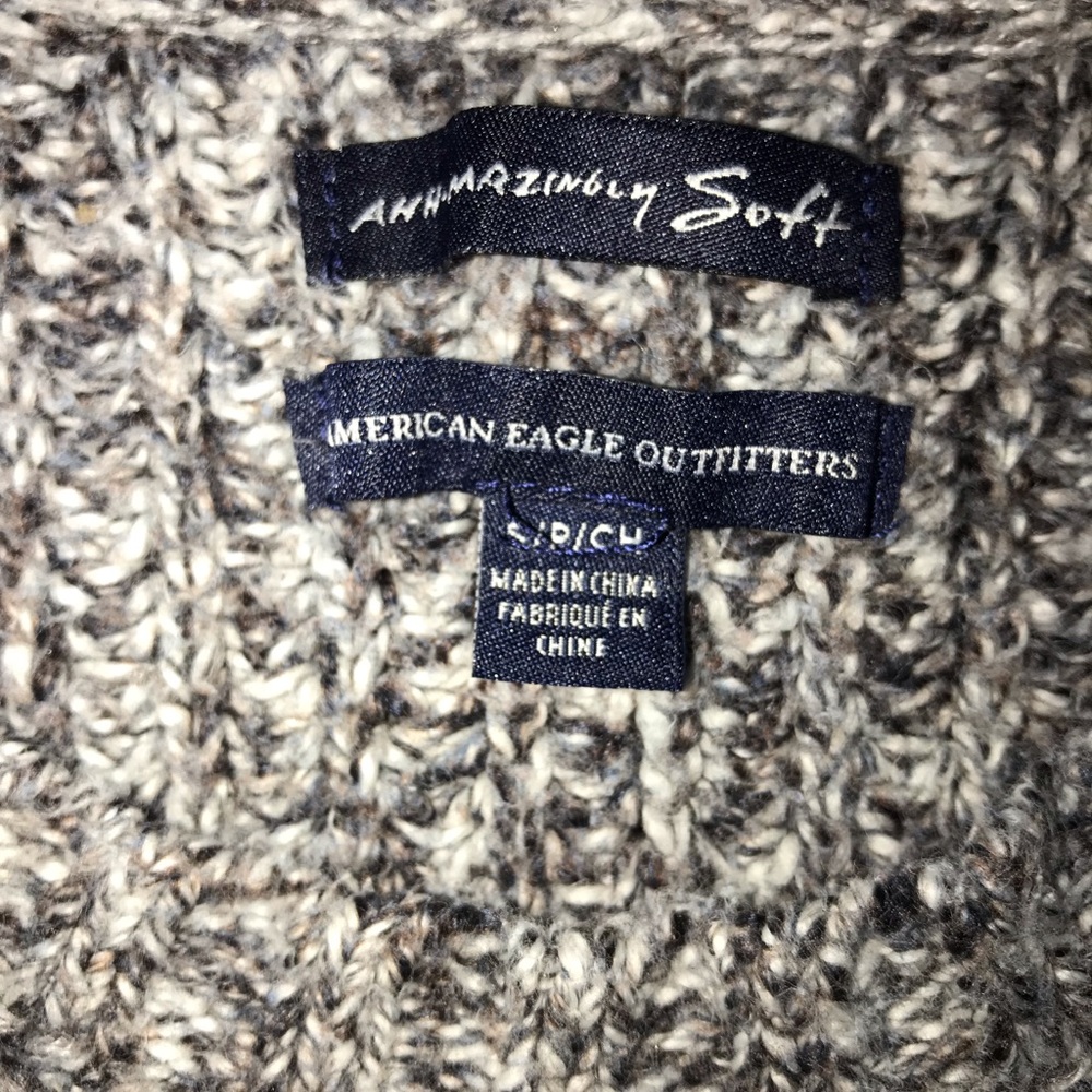 American eagle sweater